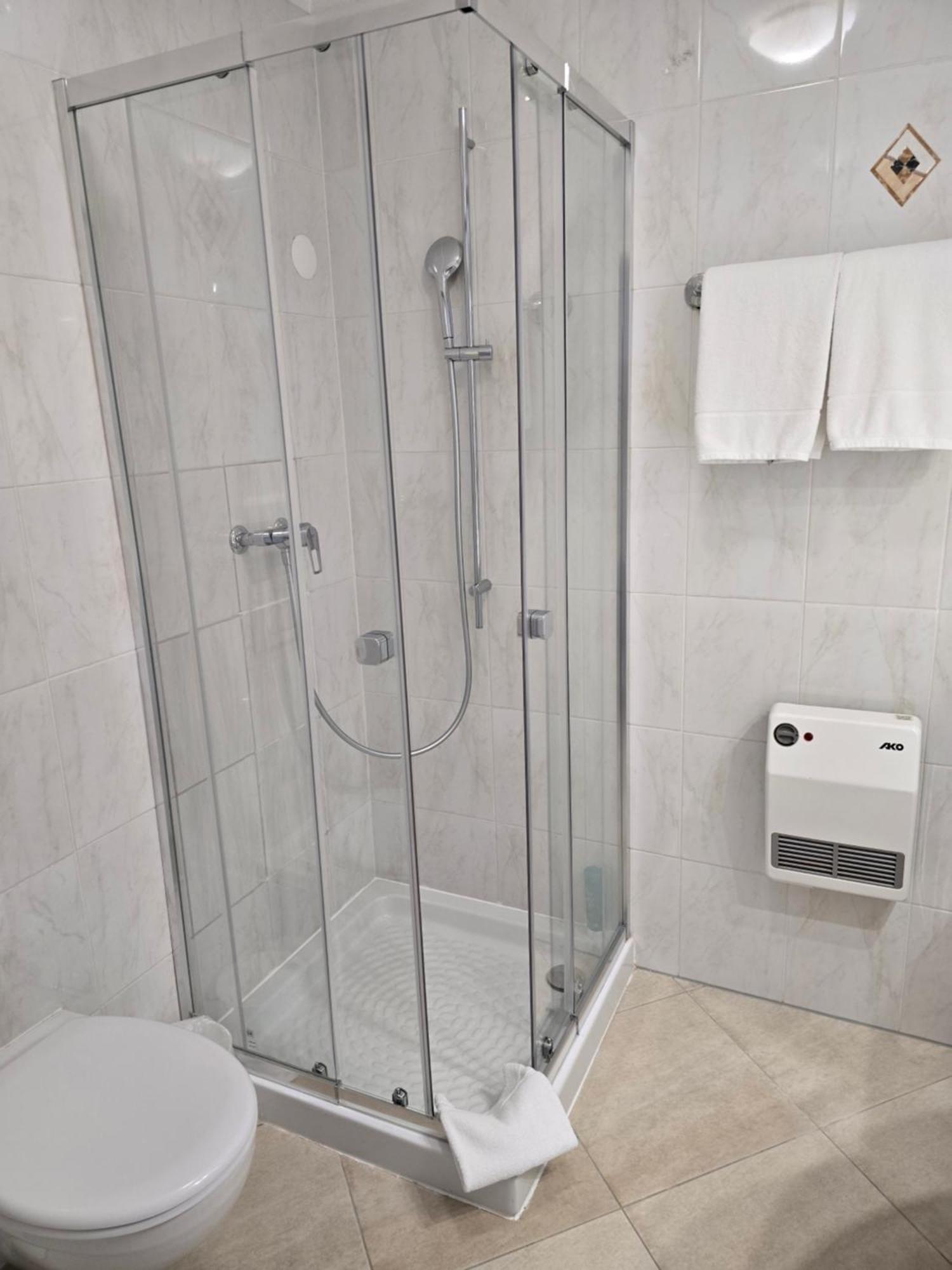 Depandance Garni Golf Apartment Ascona Bagian luar foto
